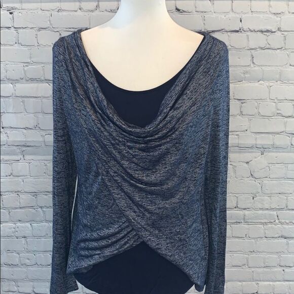 🌺White House Black Market Blur Top Sz Med - Picture 1 of 4